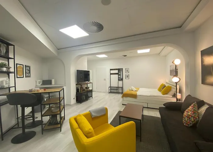 Chice, Urbane Oase Mit Arbeitsplatz Τρόισντορφ