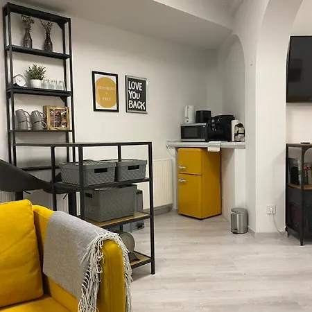 Homestay Chice, Urbane Oase Mit Arbeitsplatz Troisdorf